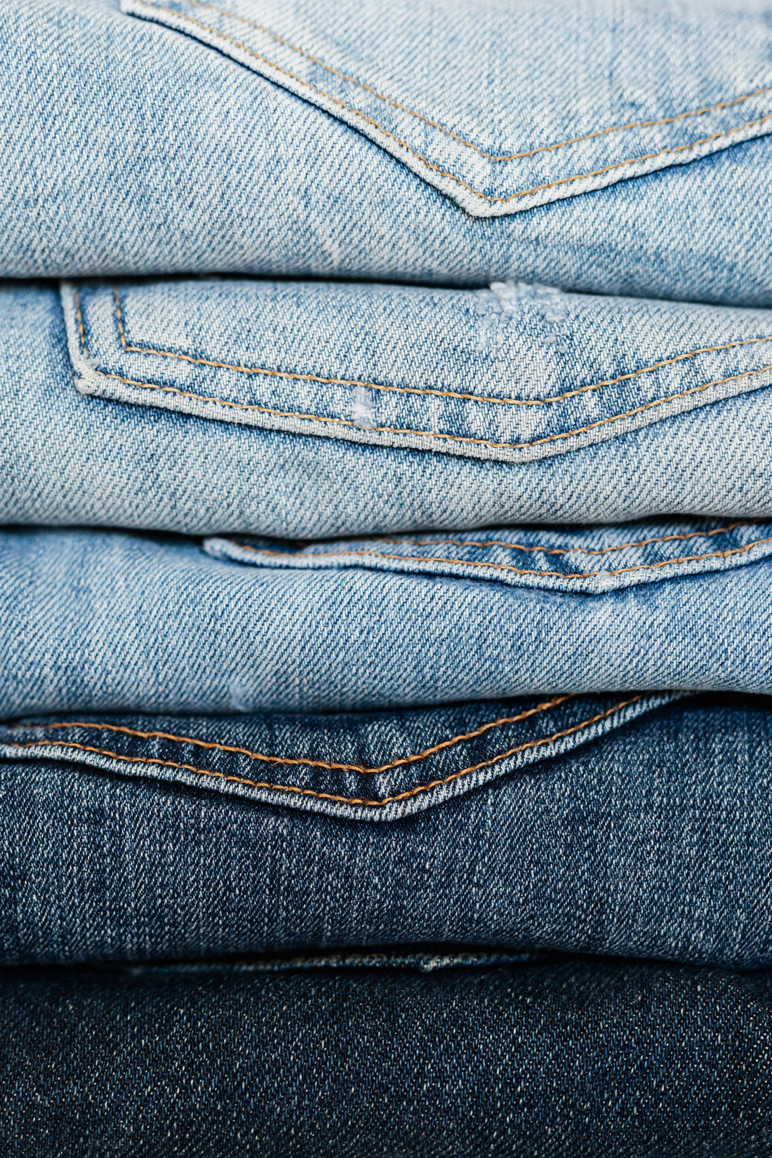 Jeans Uomo: Quale Scegliere per il Tuo Stile e la Tua Fisicità