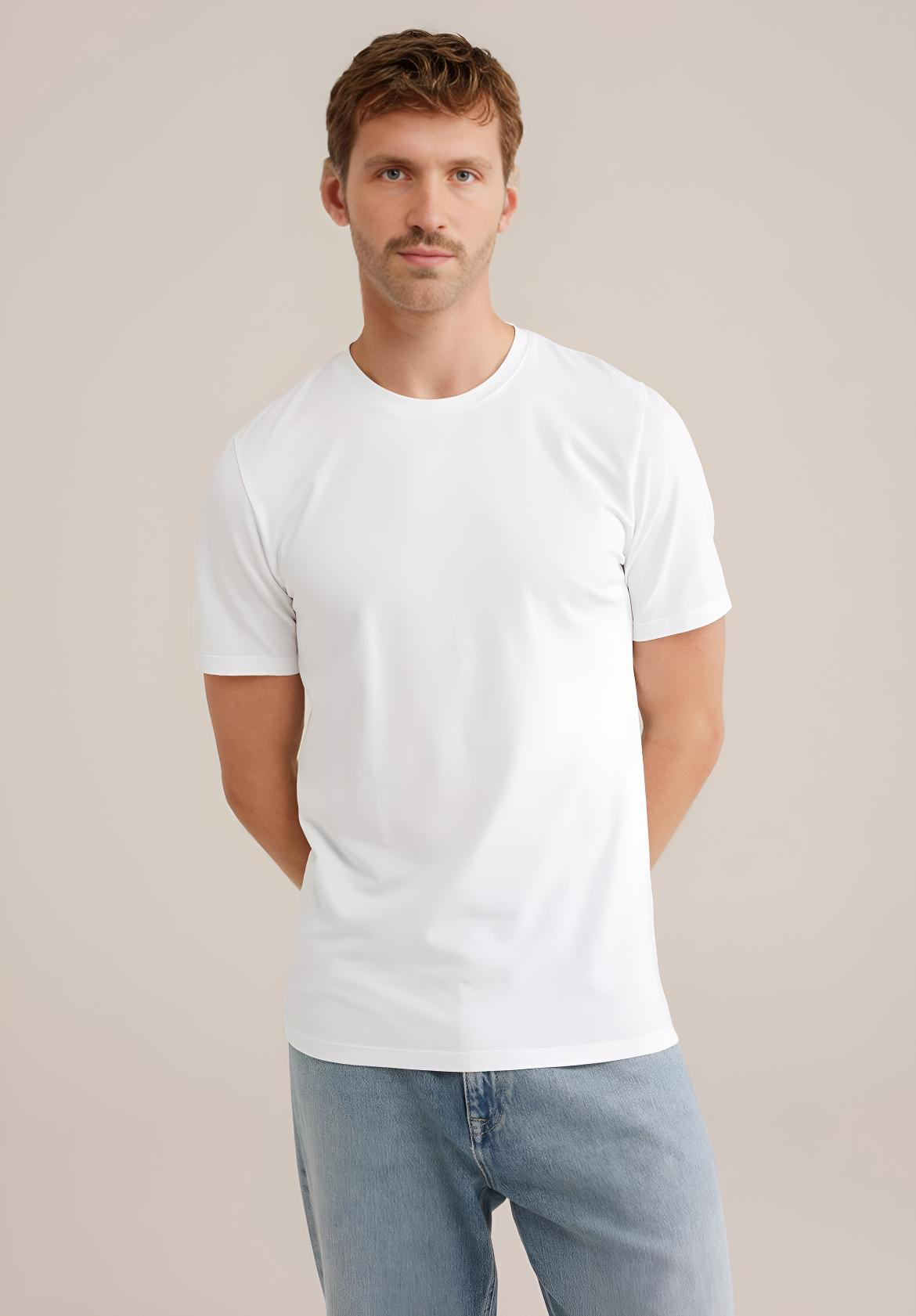 T-shirt da uomo Basic